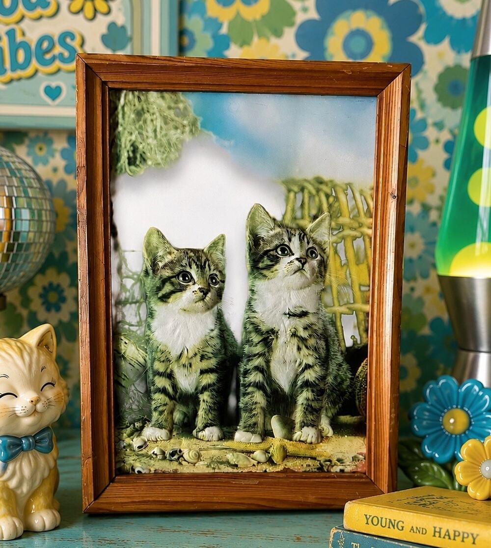 Vintage 1974 Nova Rico Kitten Cat 3D Vacuform Wall Plaque Italy 14x10.5